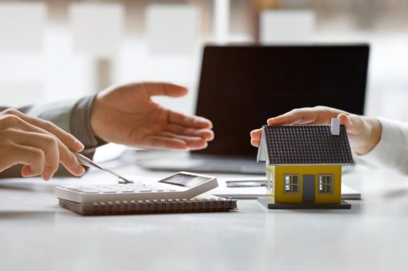 How to Use a Loan Calculator to Plan Your Finances